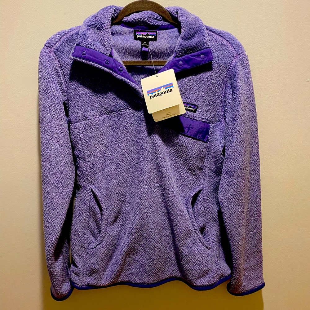 Patagonia. Women’s. Size medium. Pullover. NWT